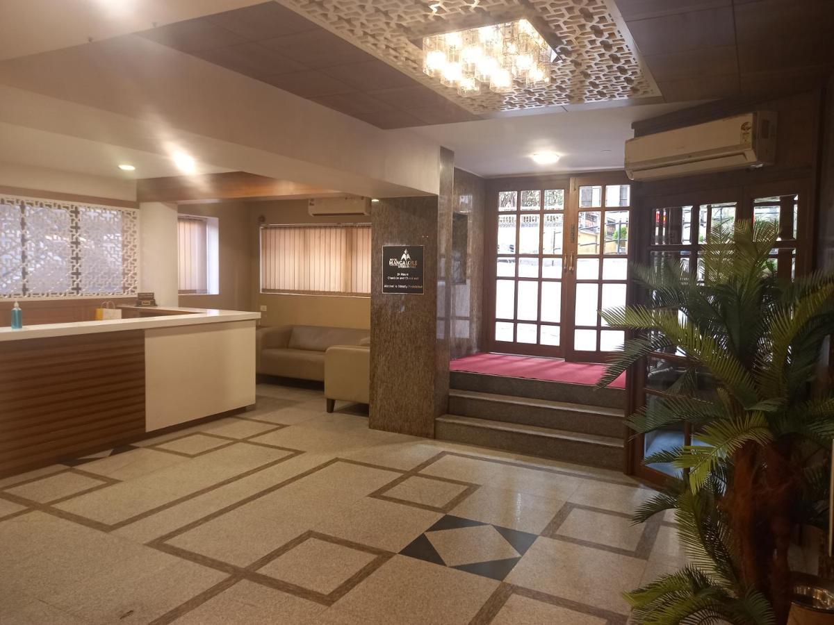 โฮเต็ล แมงกสลอร์ อินเตอร์เนชั่นเนล Hotel มังคาลอร์ ภายนอก รูปภาพ