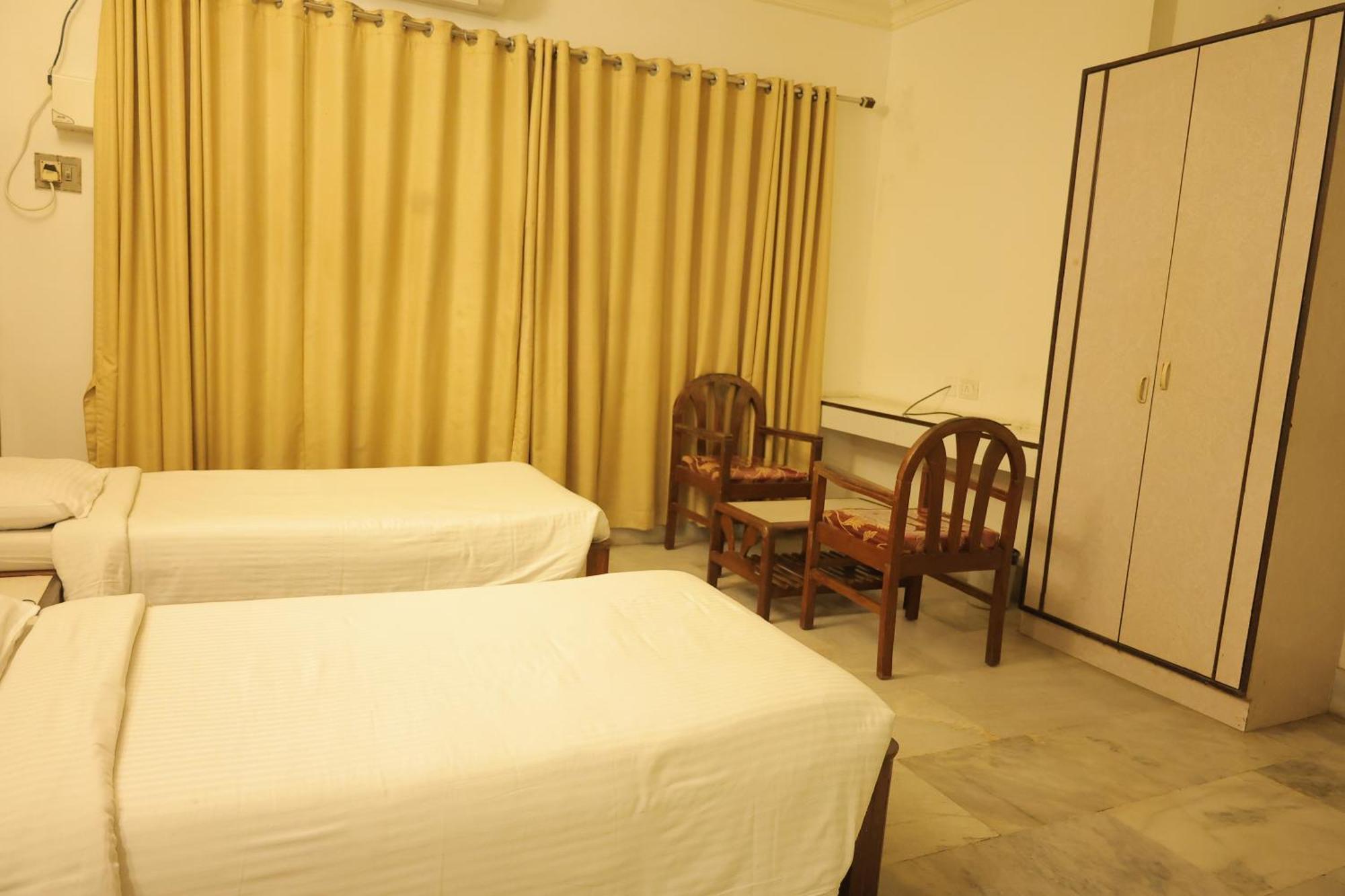 โฮเต็ล แมงกสลอร์ อินเตอร์เนชั่นเนล Hotel มังคาลอร์ ภายนอก รูปภาพ