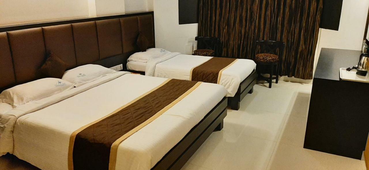 โฮเต็ล แมงกสลอร์ อินเตอร์เนชั่นเนล Hotel มังคาลอร์ ภายนอก รูปภาพ