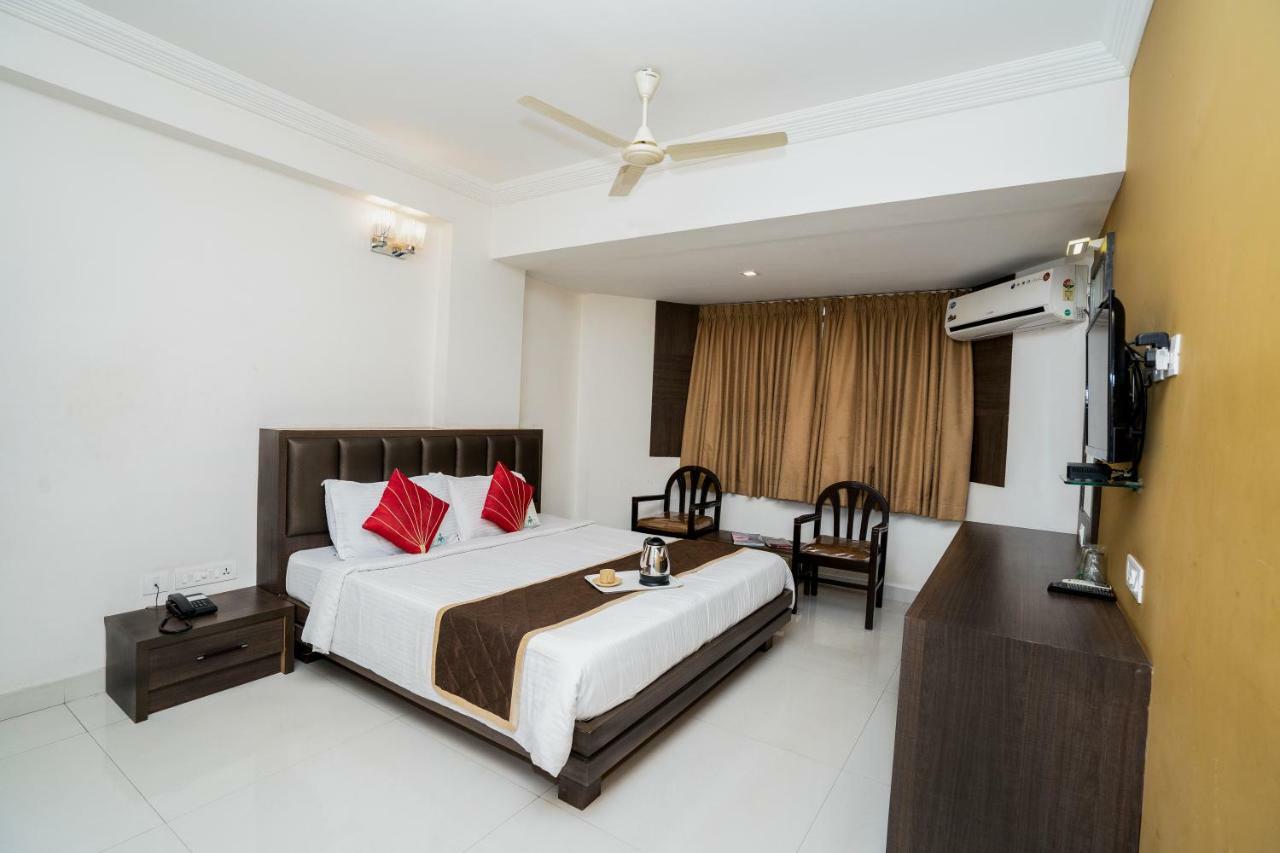โฮเต็ล แมงกสลอร์ อินเตอร์เนชั่นเนล Hotel มังคาลอร์ ภายนอก รูปภาพ