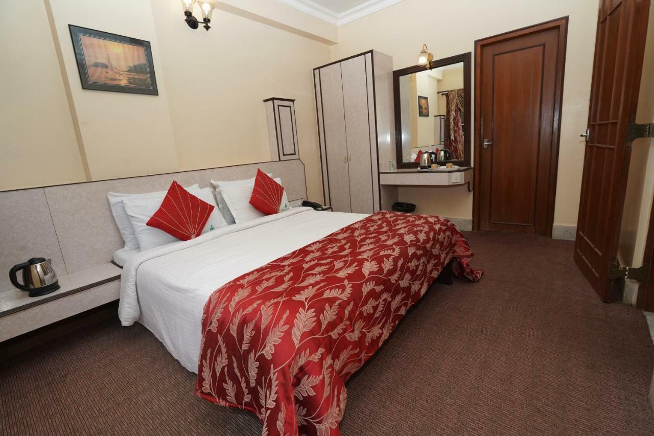 โฮเต็ล แมงกสลอร์ อินเตอร์เนชั่นเนล Hotel มังคาลอร์ ภายนอก รูปภาพ